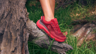 Spring freshness on your feet: why the right shoes are crucial when hiking
